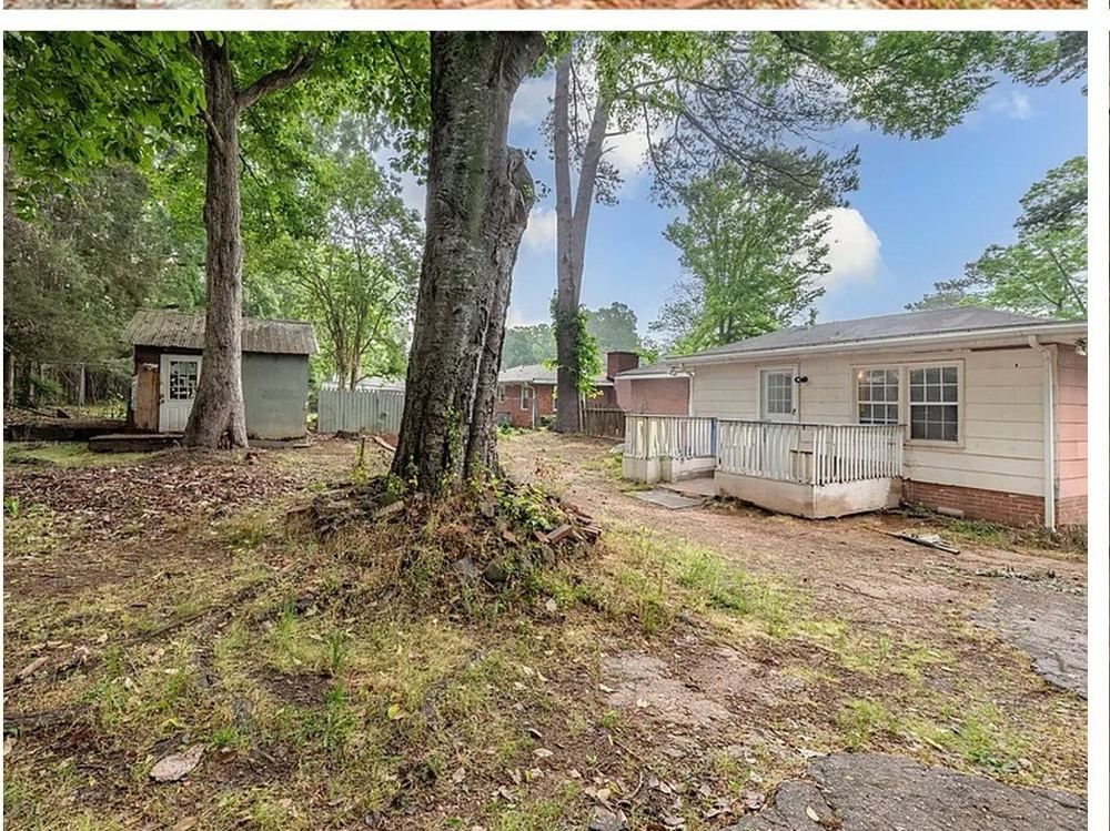 420 Peyton Street — 420 Peyton Street — Backyard & lot (before)