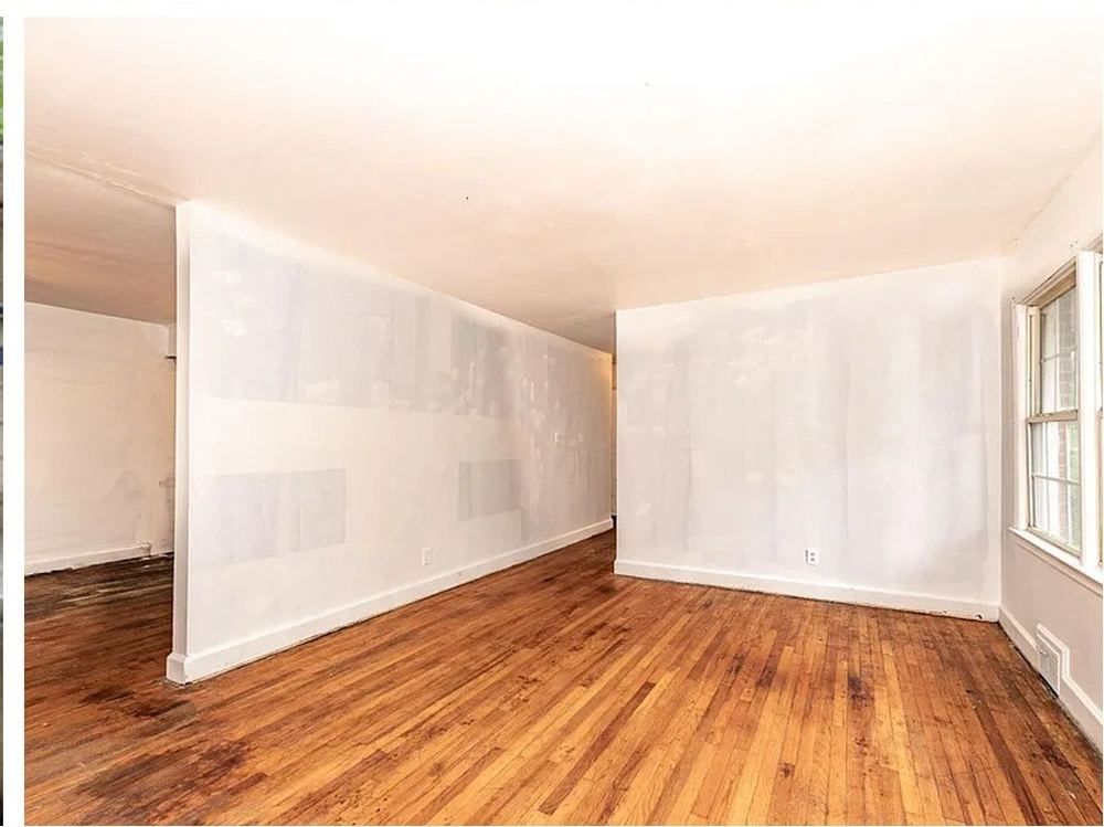 420 Peyton Street — 420 Peyton Street — Living room (before)